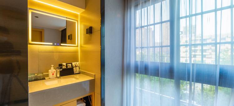 柏曼酒店(武汉天河国际机场盘龙城店)图片