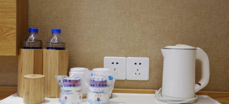 郁金香精品酒店(十堰二堰太和医院店)图片