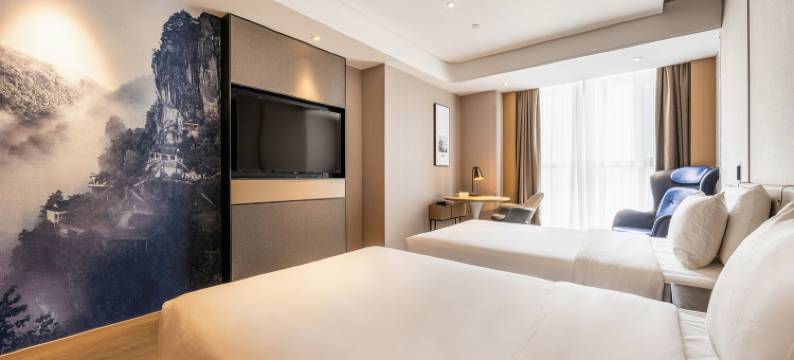 西安大雁塔曲江会议中心亚朵酒店图片