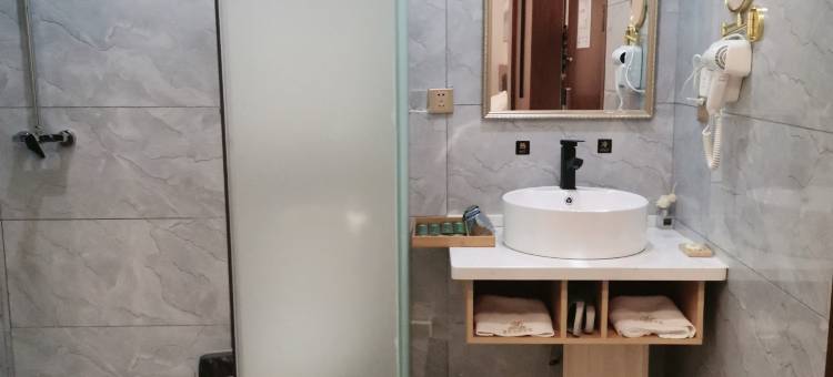 嫩江华驿盛世酒店图片