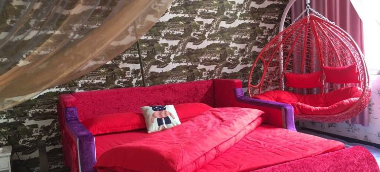 师宗阳光爱巢主题酒店图片