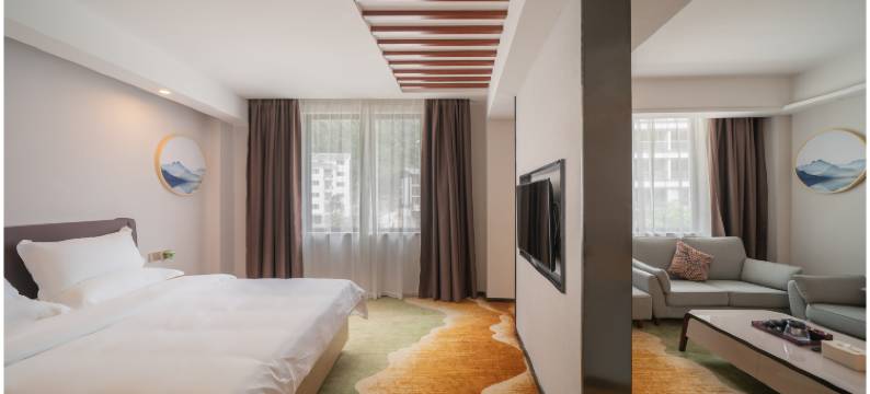 阳朔豪源国际大酒店(十里画廊乌布小镇店)图片