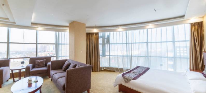 恒隆假日酒店(德州职业技术学院体育中心店)图片