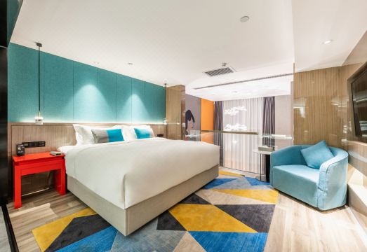 Yuerong Qiju Hotel (Xi'an Huimin Street Bell Tower Subway Station) Hotel Overview