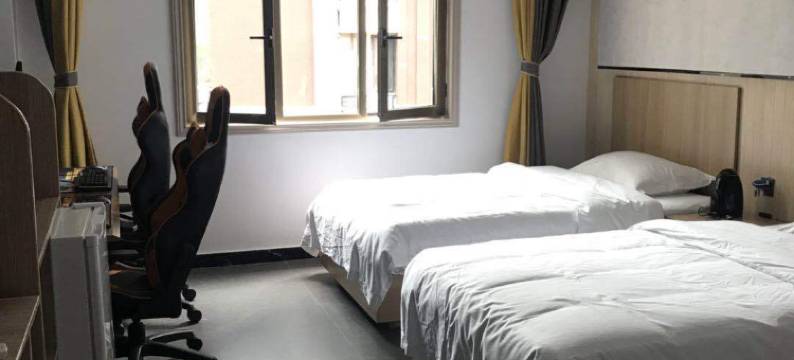 界首温特艾米电竞酒店图片