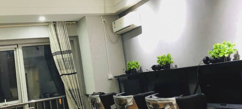 SOHO电竞主题酒店(大连万达广场店)图片