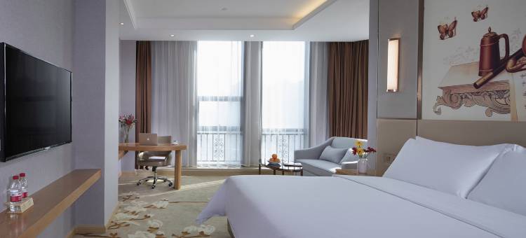 维也纳国际酒店(长沙洋湖新城地铁站店)图片