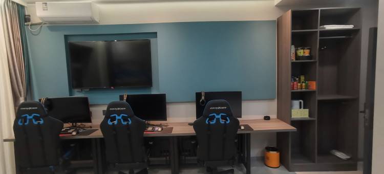 鹤源嘉豪乐点电竞酒店(齐大店)图片