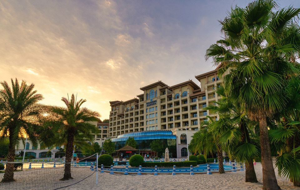 Yichun Grand Metropark Resort Hotel Overview