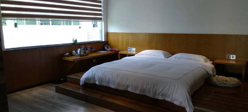 自贡森林源精品酒店图片