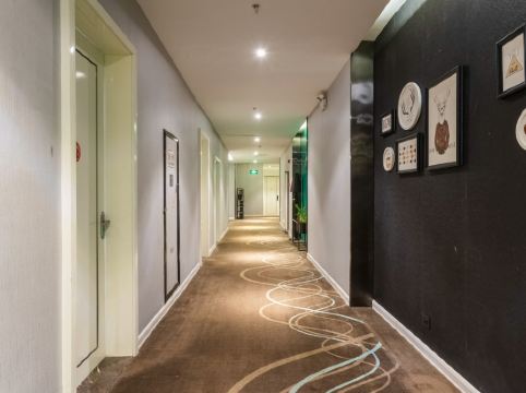 希岸酒店日照市政府东港区万象汇店