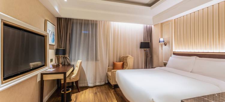 柏丽艾尚酒店(长沙贺龙体育馆侯家塘地铁站店)图片