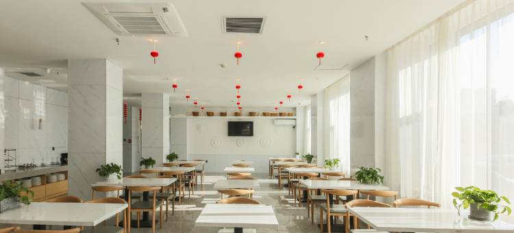 速8酒店(长春卫星广场繁荣路地铁站店)图片