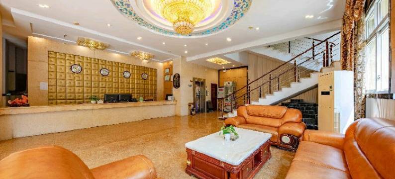 垫江皇廷假日酒店图片