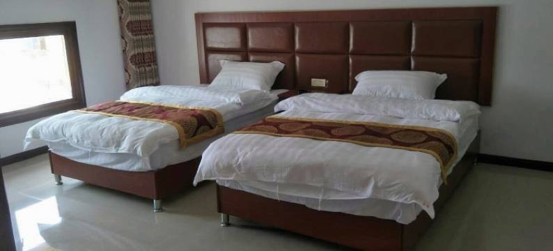 天燕山庄宾馆(燕子河大峡谷店)图片