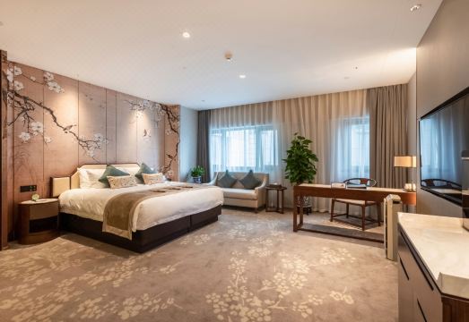 New Era HotelOver view