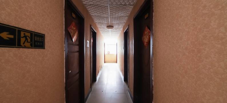 郑州金花苑宾馆(黄河路地铁站店)图片