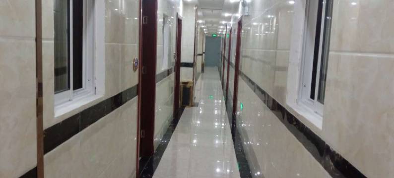 句容灿遇精选酒店图片