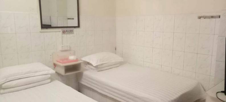 广州棠溪招待所(三元里地铁站店)图片