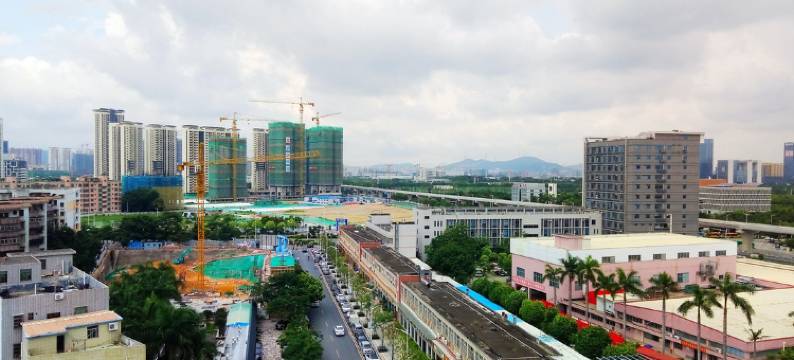 深圳华庭酒店(光明大街地铁站店)图片