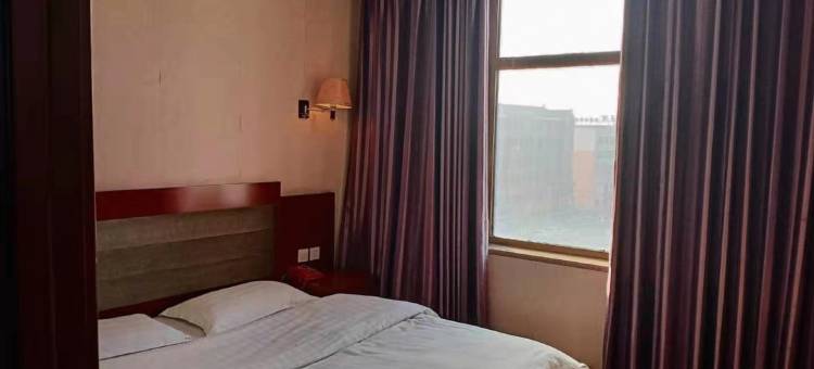 石嘴山君泰商务宾馆(光明中学店)图片