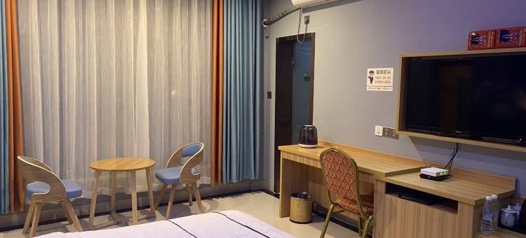 册亨城市假日酒店(县政府坝坝篮球场店)图片