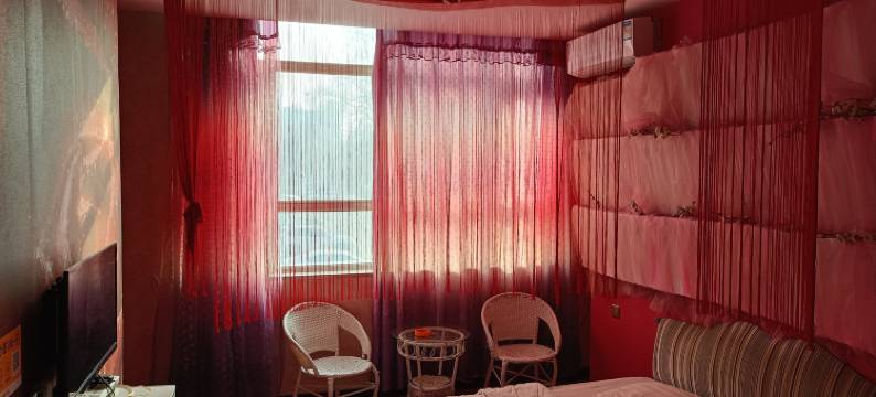 昌吉安鸿宾馆图片