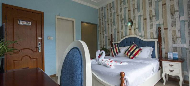 梧桐树下客栈(武陵源景区溪布街店)图片