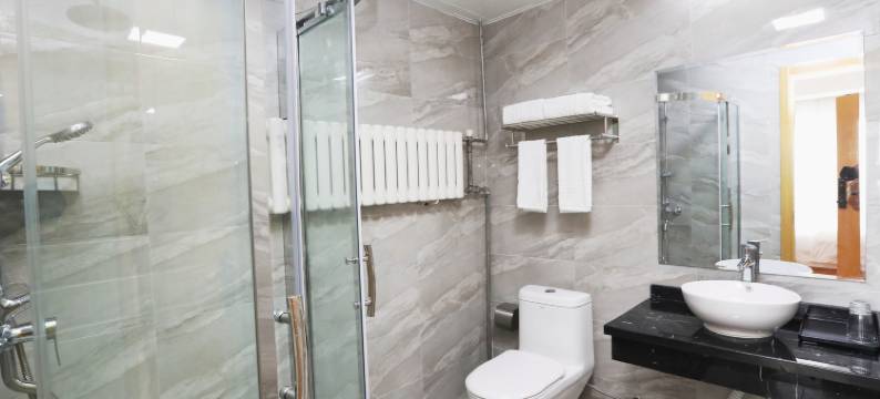 永嘉曼居酒店(西安城北客运站七十五中学店)图片