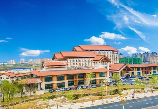 Hanlin Ruihe Hot Spring Resort in Meihekou Hotel Overview