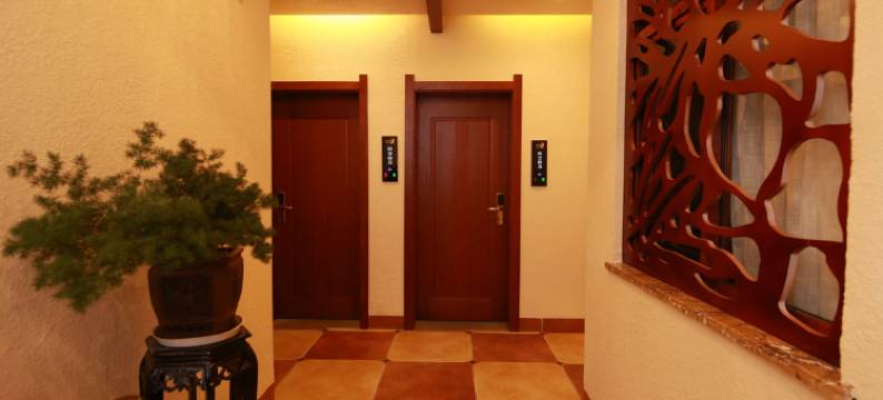 会泽月半湾轻奢酒店图片