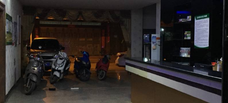 东兴四季便捷酒店(国门景区口岸店)图片