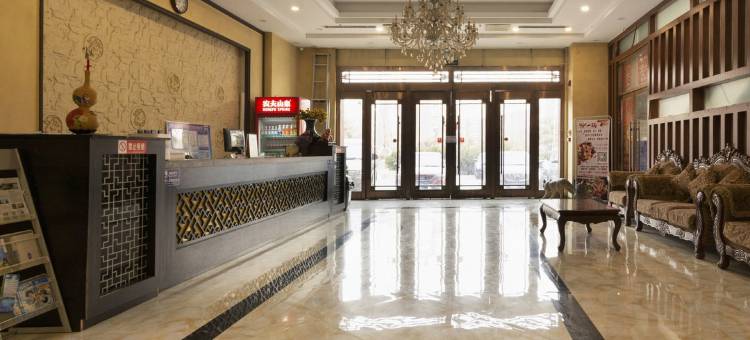 巴里岛假日风情酒店(秦皇岛山海关火车站店)图片