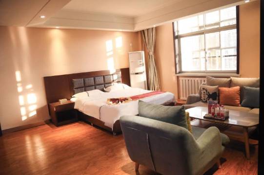 阿拉善左旗漠北牧歌酒店