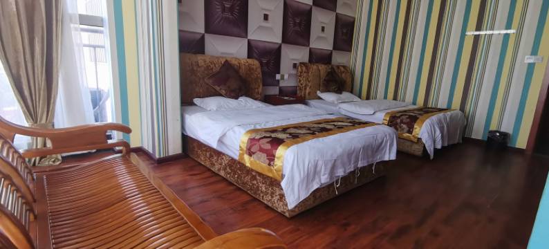 毕节皇家主题公寓图片