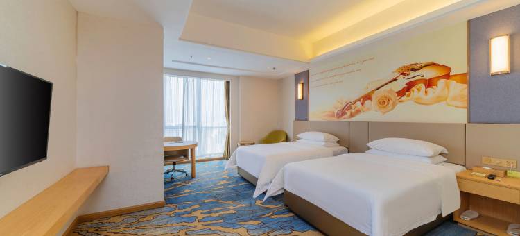 维也纳国际酒店(肇庆市中心湖景店)图片