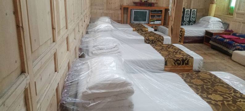 冷嘎措勒伍吉祥民宿图片