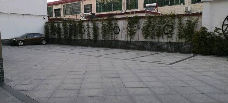 临颍君子阑酒店(南街村景区店)图片