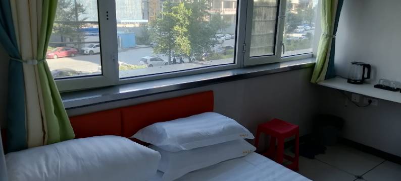 御城宾馆(哈尔滨哈西站店)图片