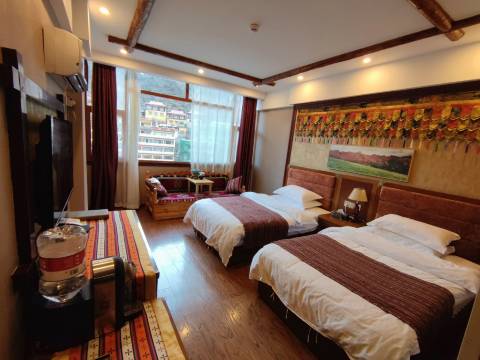 新龙瞻对文化酒店