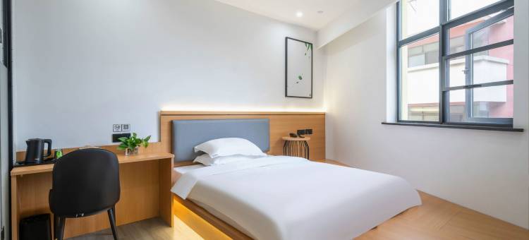 青季酒店(盐城大丰港汽车客运站店)图片