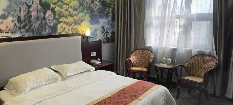 华庭商务宾馆(濮阳市妇幼保健院店)图片