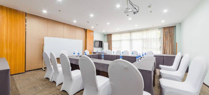 万商如一酒店(唐山长宁道店)图片