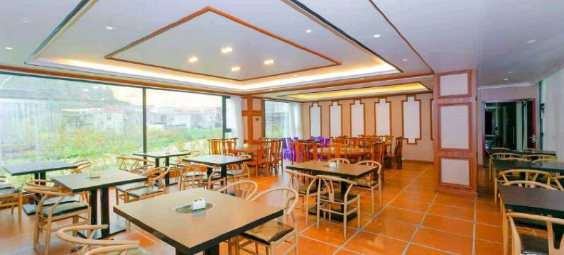 理县杰缘酒店(毕棚沟景区店)图片