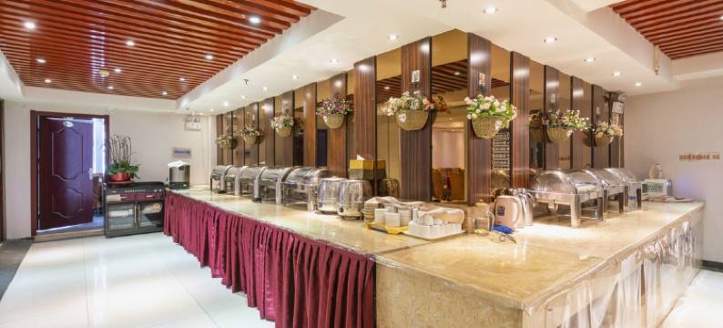 西宁交通花苑酒店(同仁路力盟步行街店)图片