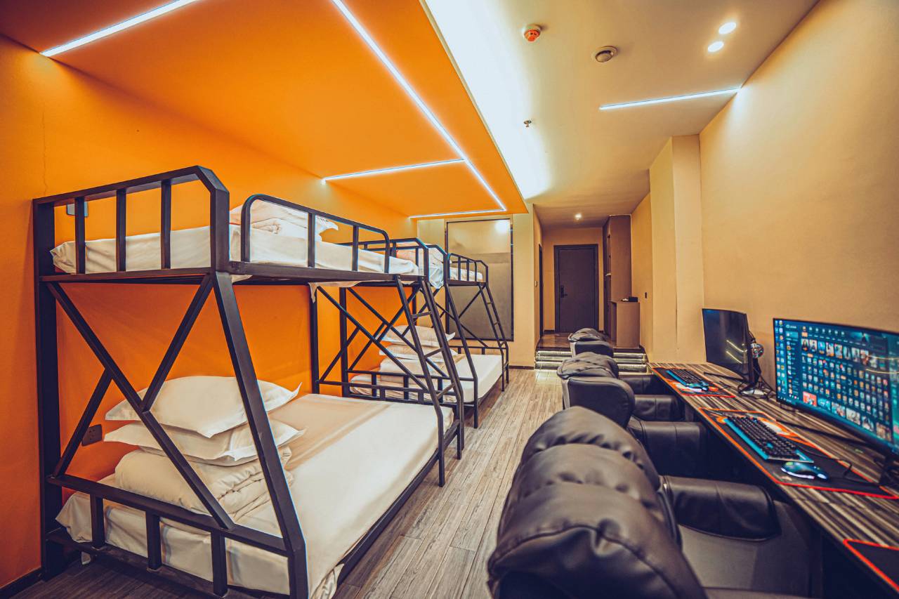 新化枫林电竞酒店