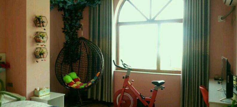 十堰逸家时尚公寓图片