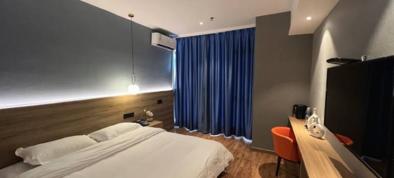 汉龙亦云酒店(华新步步高店)图片