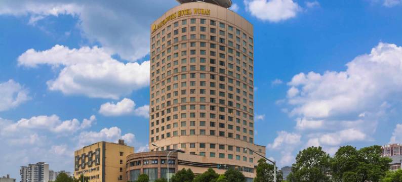 武汉五月花大酒店(黄鹤楼中南路地铁站店)图片