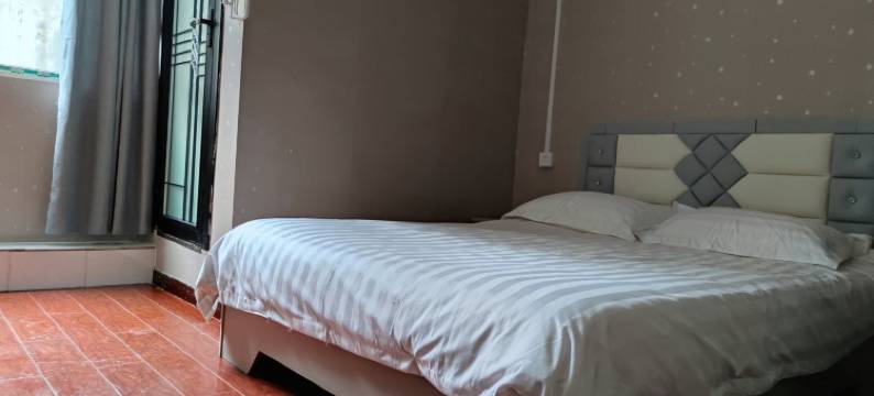 来凤恋家公寓图片